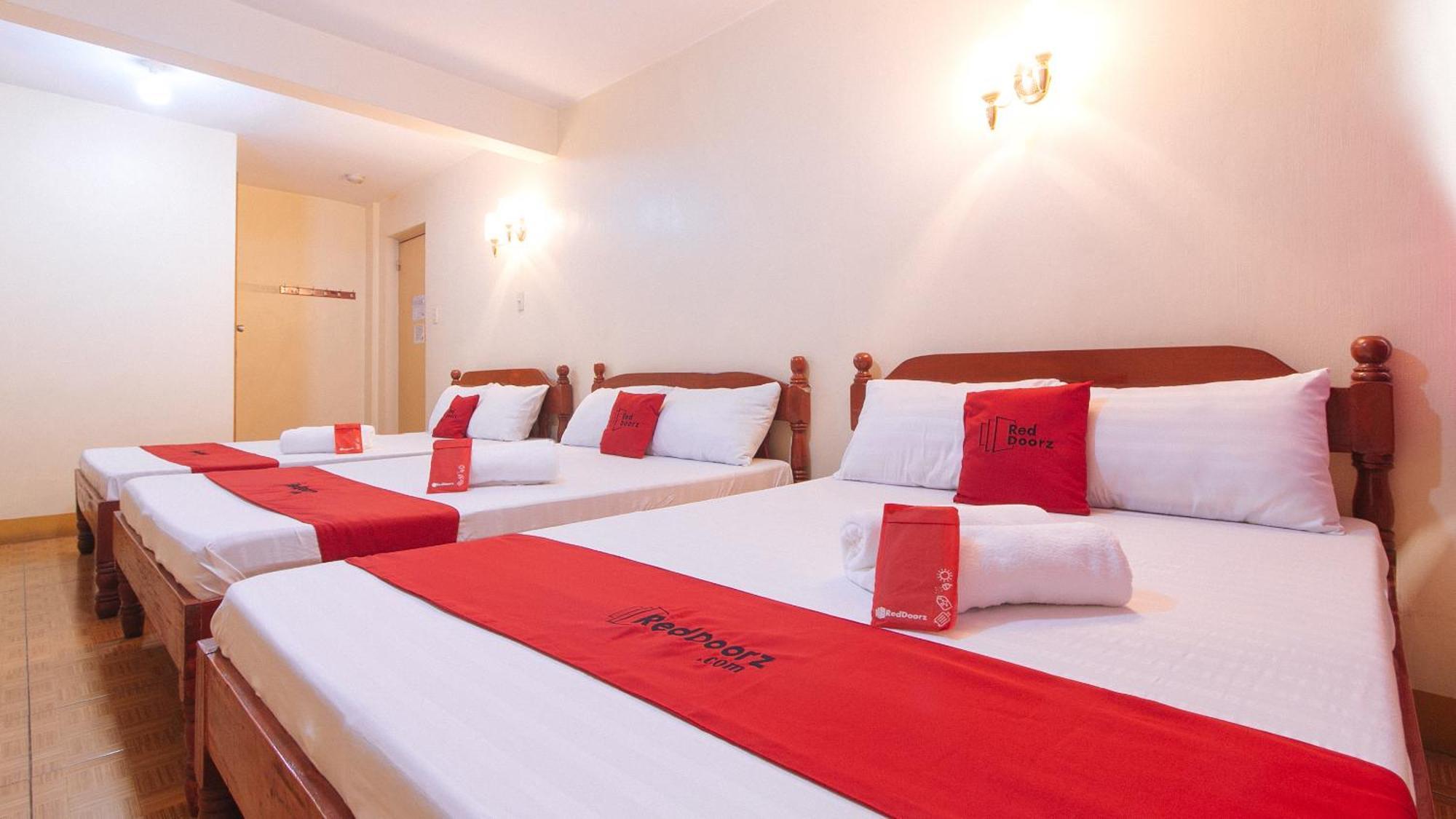 Reddoorz @ Golden Victory Hotel Mabalacat Pampanga 外观 照片