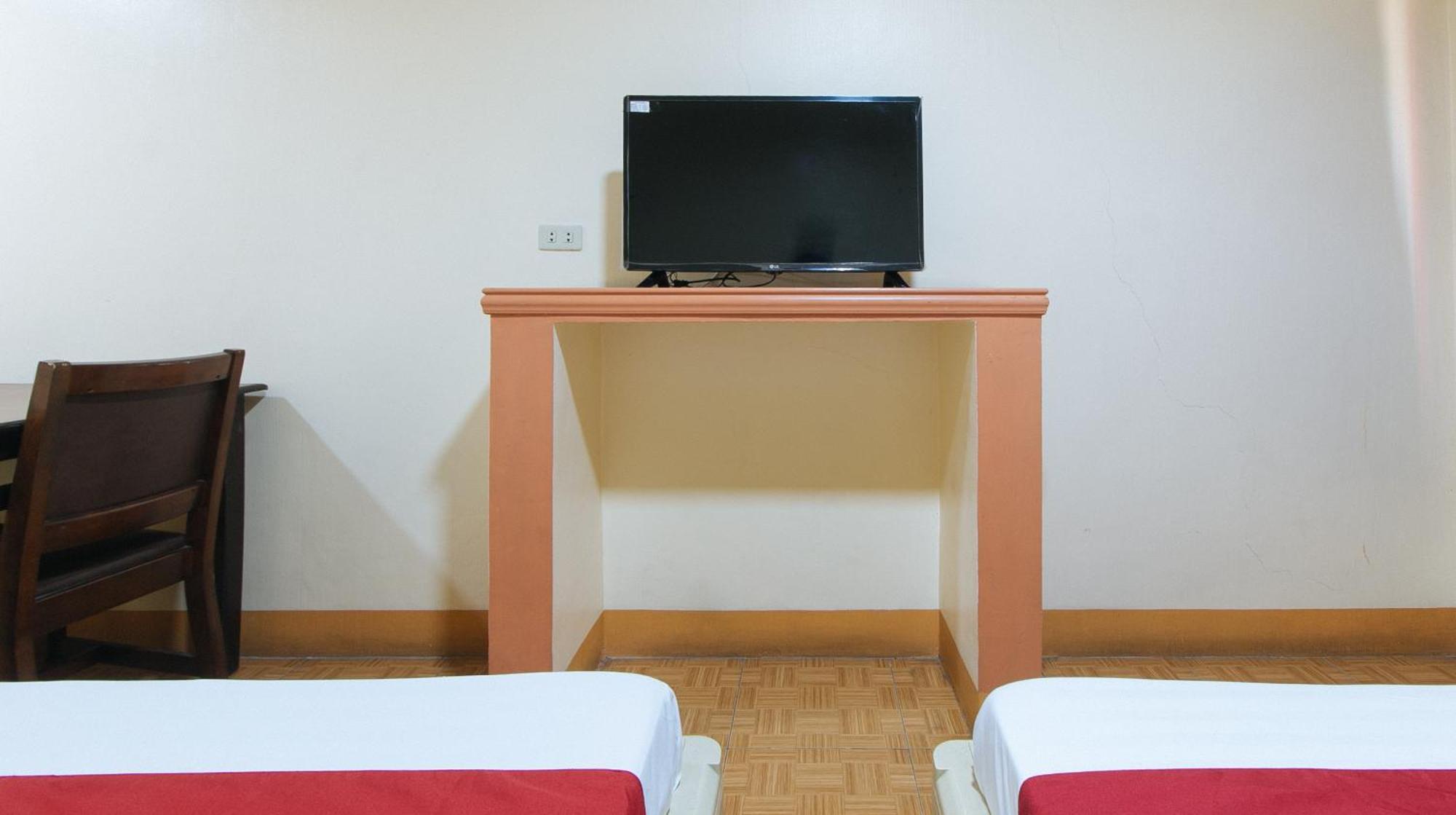 Reddoorz @ Golden Victory Hotel Mabalacat Pampanga 外观 照片