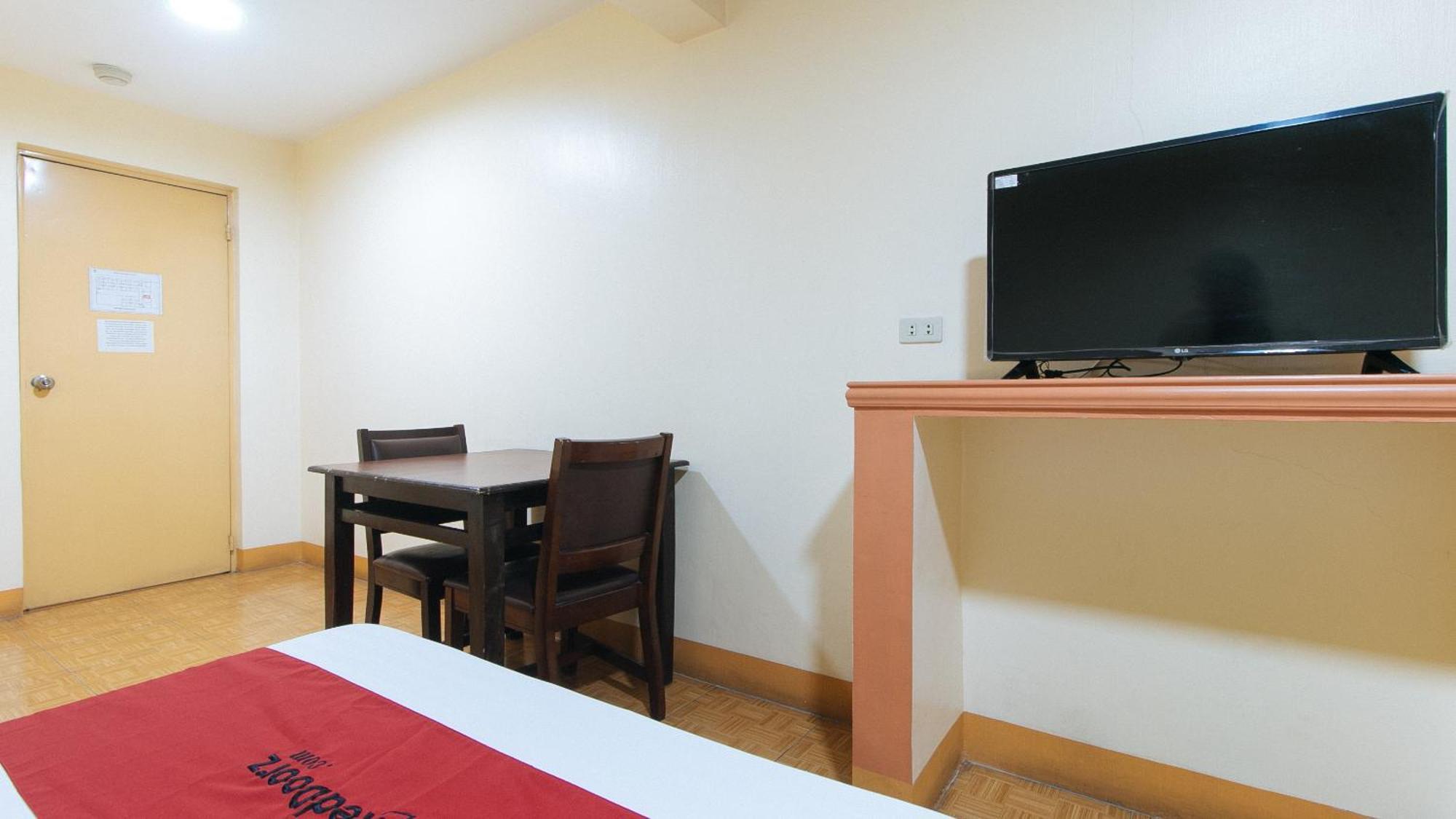 Reddoorz @ Golden Victory Hotel Mabalacat Pampanga 外观 照片