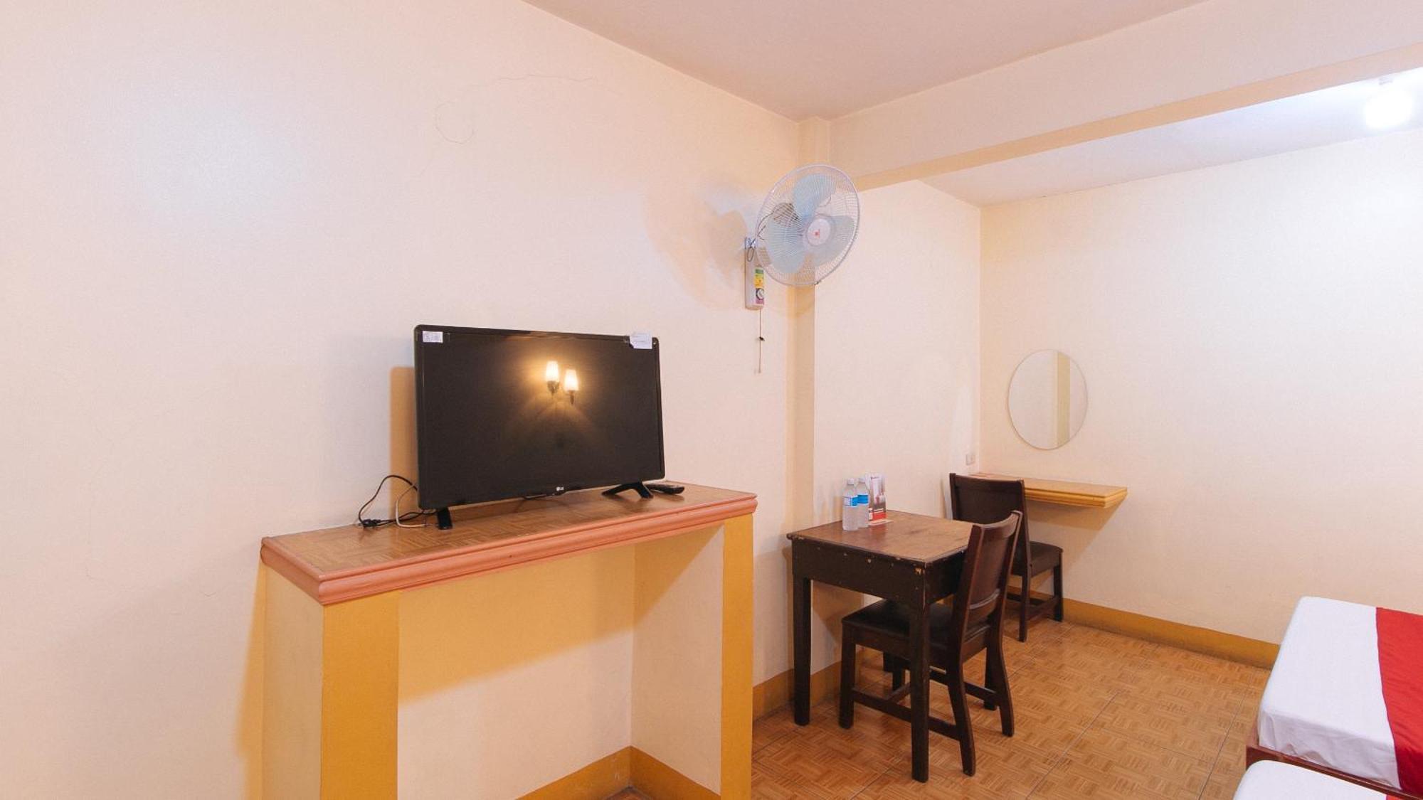 Reddoorz @ Golden Victory Hotel Mabalacat Pampanga 外观 照片